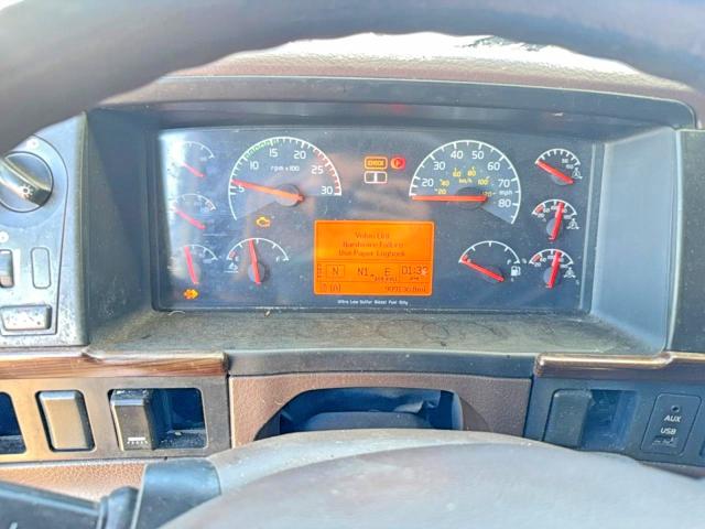 2014 Volvo Vnl VIN 4V4NC9EH4EN167427 COPART salvage auction — MECHANICAL, Co - Dlr/Dis/Exp-Ct Others-Ca Acq (P), sold $1,600 on 2026-07-20 (photo 8)