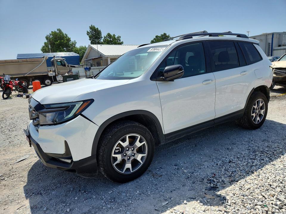 2022 Honda Passport VIN 5FNYF8H66NB031576 — COPART salvage auction photo