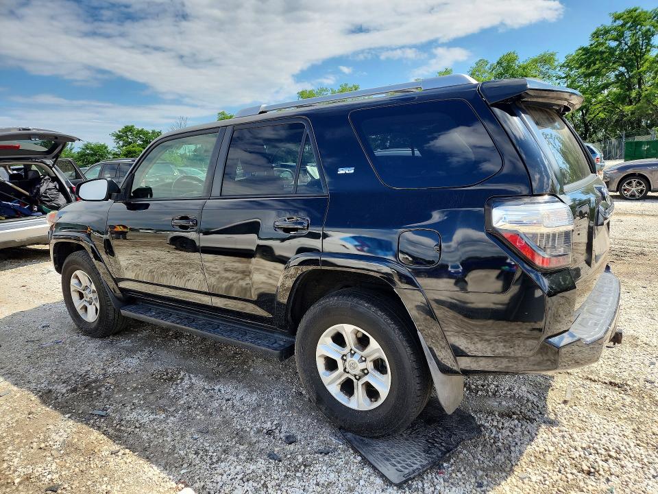 2014 Toyota VIN JTEBU5JR7E5170076 COPART salvage auction — MINOR DENT/SCRATCHES, Salvage Title, sold $10,700 on 2026-07-13 (photo 2)