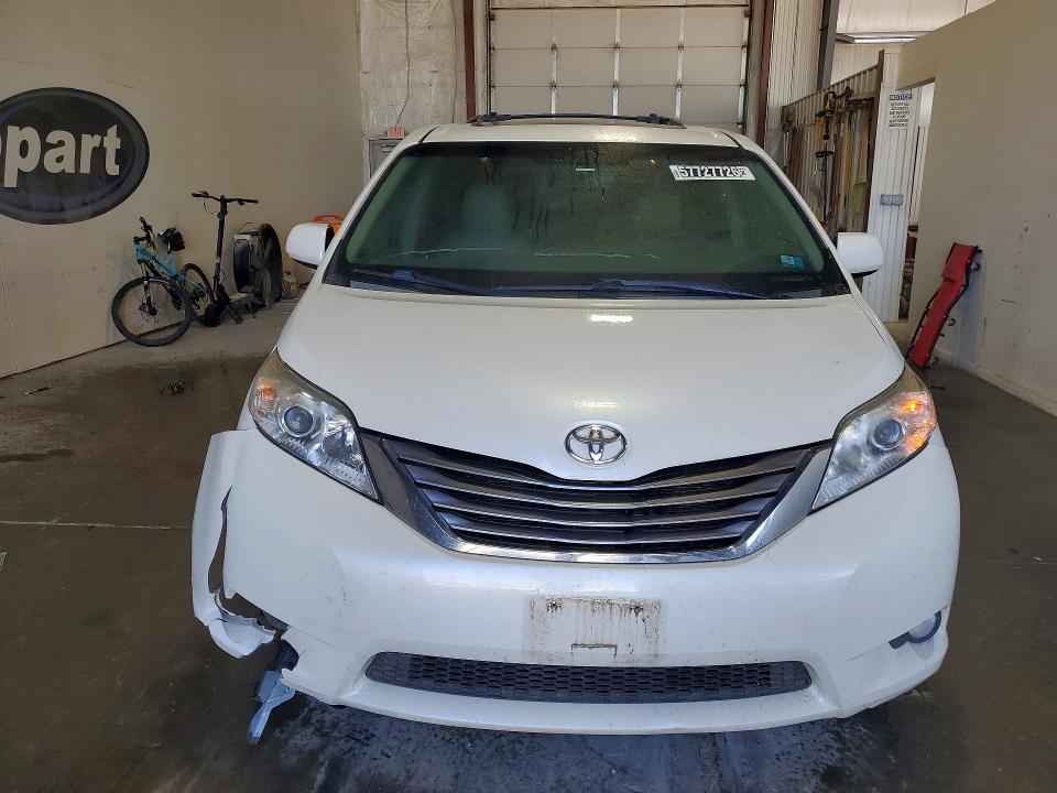 2015 Toyota Sienna VIN 5TDYK3DCXFS651936 COPART salvage auction — FRONT END, In - Certificate Of Title, sold $3,600 on 2026-07-16 (photo 5)