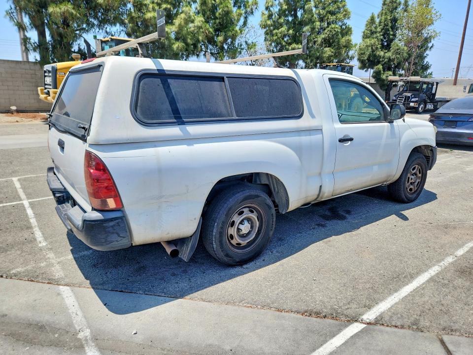2014 Toyota Tacoma VIN 5TFNX4CN6EX035236 COPART salvage auction — MECHANICAL, CA - DIS/DLR/EXP ONLY CLEAN TITLE, sold $2,150 on 2026-07-23 (photo 3)