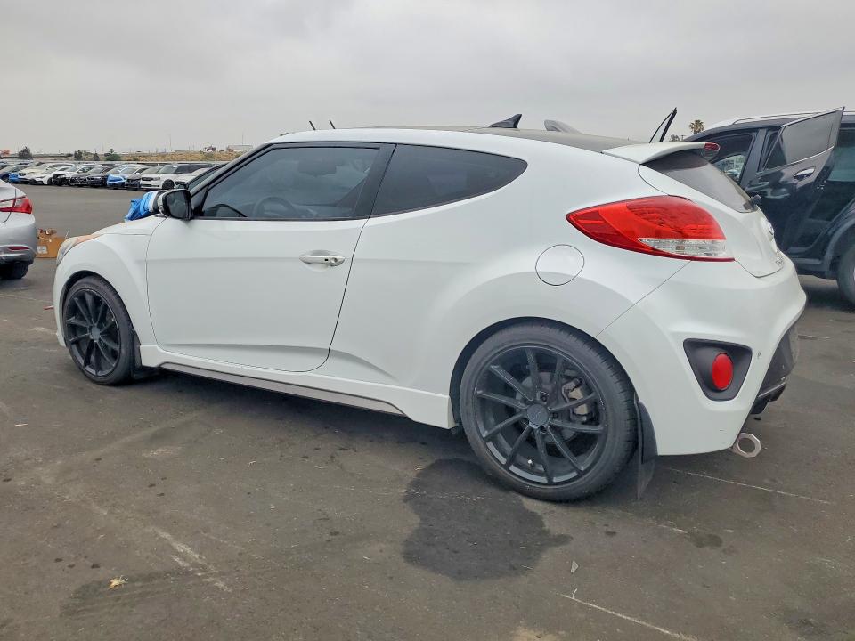 2016 Hyundai Veloster VIN KMHTC6AE0GU282172 COPART salvage auction — MINOR DENT/SCRATCHES, Ca - Dis/Dlr/Exp Only Clean Title (P), sold $1,300 on 2026-07-15 (photo 2)