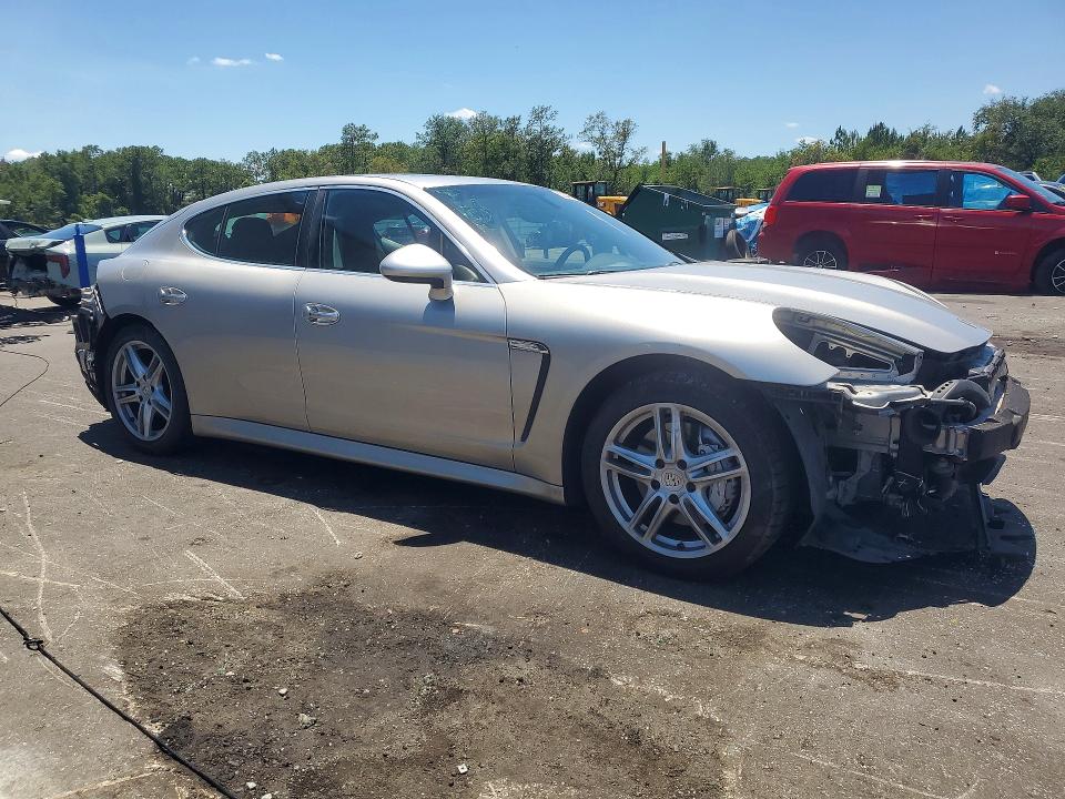 2010 Porsche Panamera VIN WP0AB2A72AL063025 COPART salvage auction — FRONT END, FL - CERT OF TITLE SLVG REBUILDABLE, sold $3,200 on 2026-08-10 (photo 4)