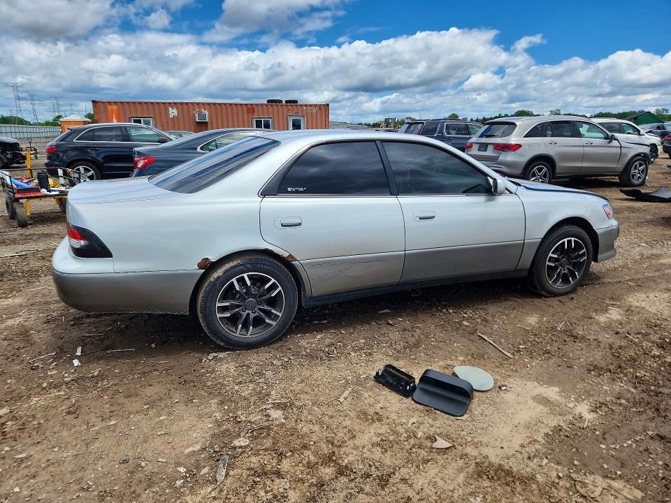 2001 Lexus ES VIN JT8BF28G510297464 COPART salvage auction — FRONT END, Il - Salvage Certificate, sold $275 on 2026-07-16 (photo 3)