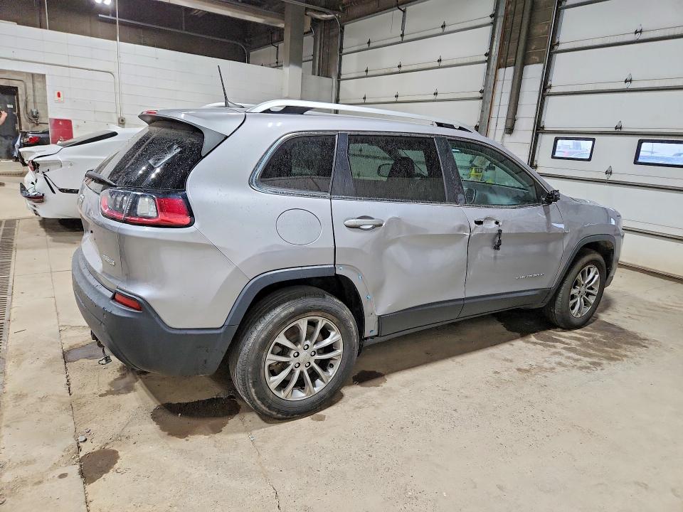 2019 Jeep Cherokee VIN 1C4PJMLBXKD330546 COPART salvage auction — SIDE, In - Certificate Of Title, sold $2,750 on 2026-07-21 (photo 3)