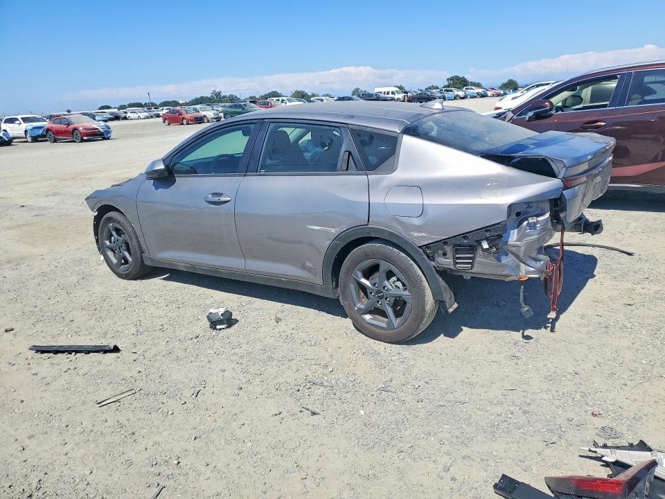 2025 Kia K4 VIN 3KPFT4DE9SE090158 COPART salvage auction — STRIPPED, CA - SALVAGE CERTIFICATE, sold $4,050 on 2026-07-09 (photo 2)