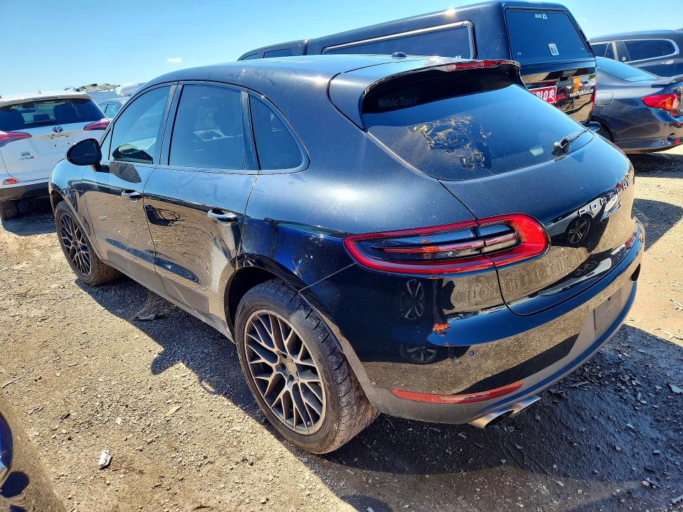 2016 Porsche Macan VIN WP1AB2A51GLB40926 COPART salvage auction — MECHANICAL, IL - CERT OF TITLE-REBUILT, sold $2,950 on 2026-07-09 (photo 2)