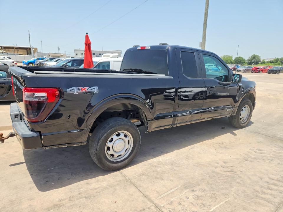 2021 Ford F-150 VIN 1FTFX1E13MFB67727 COPART salvage auction — SIDE, FL - CERTIFICATE OF TITLE (P), sold $11,500 on 2026-07-30 (photo 3)