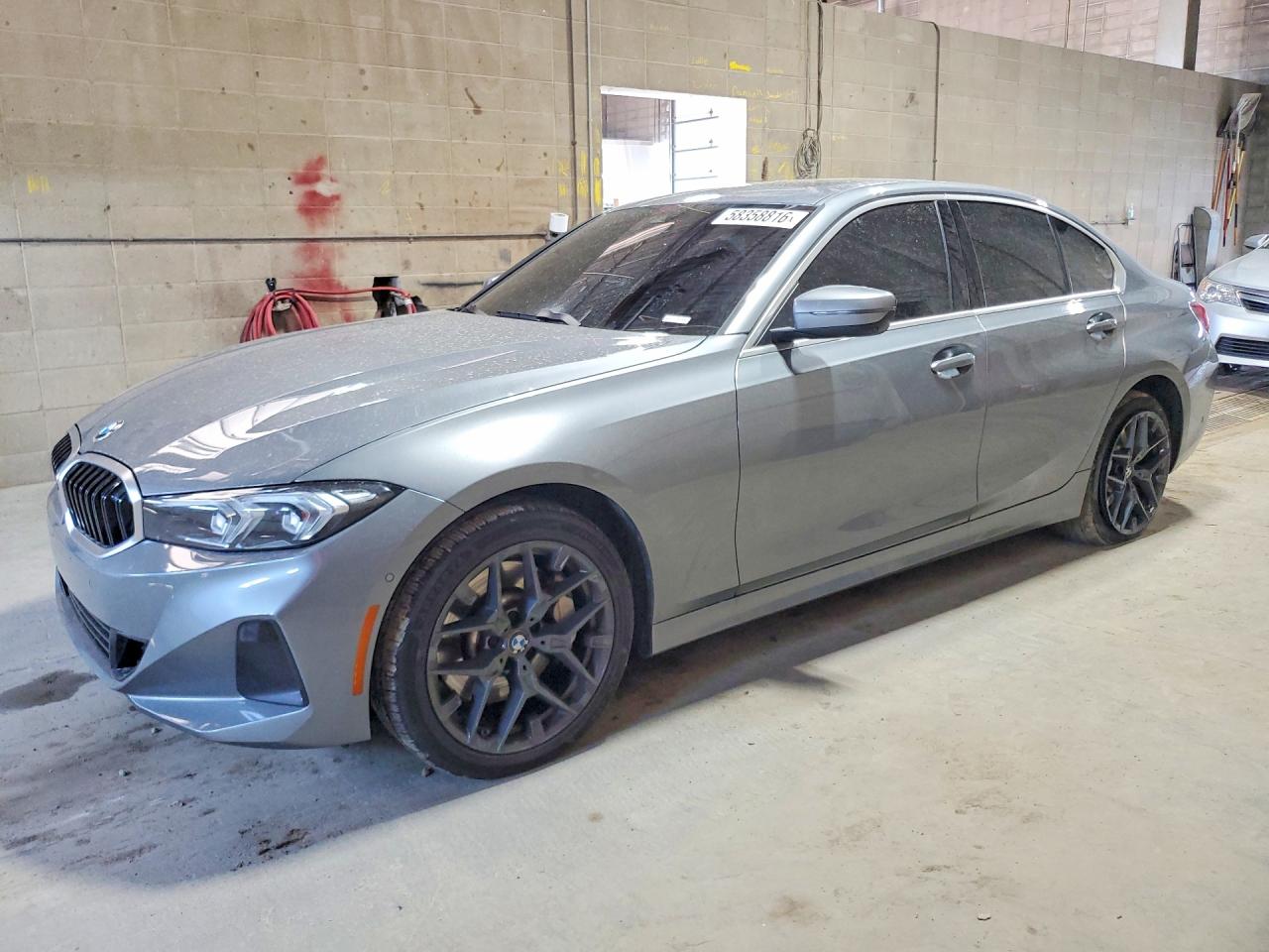 2025 BMW 3 Series VIN 3MW89CW06S8F01076 — COPART salvage auction photo