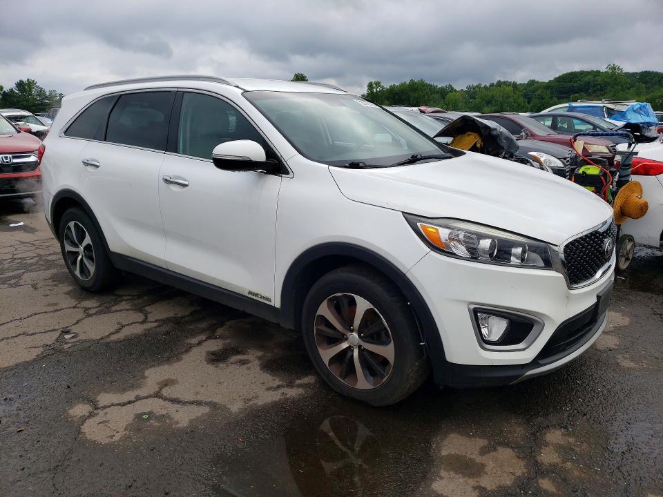 2018 Kia Sorento VIN 5XYPHDA53JG417567 COPART salvage auction — MINOR DENT/SCRATCHES, Ct - Certificate Of Title, sold $2,600 on 2026-07-07 (photo 4)