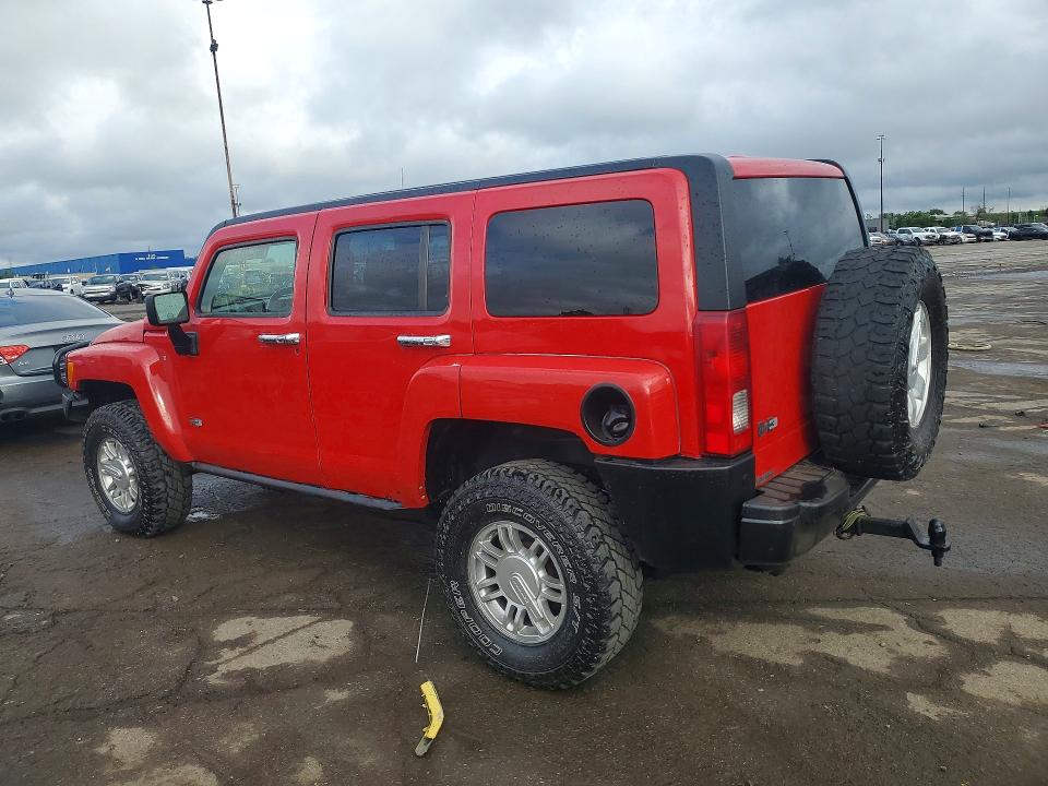 2007 Hummer H3 VIN 5GTDN13E678105873 COPART salvage auction — MINOR DENT/SCRATCHES, MI - CERTIFICATE OF TITLE, sold $375 on 2026-07-17 (photo 2)
