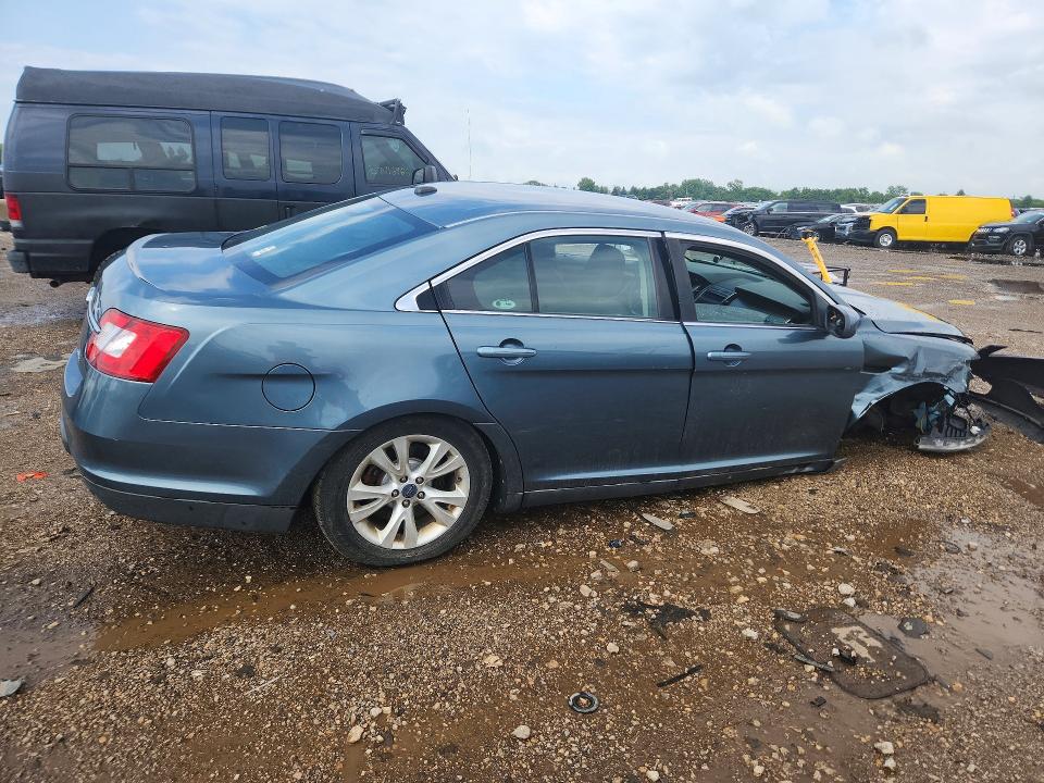2010 Ford Taurus VIN 1FAHP2EW3AG148035 COPART salvage auction — FRONT END, Il - Salvage Certificate, sold $300 on 2026-08-20 (photo 3)