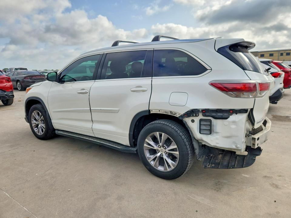 2015 Toyota Highlander VIN 5TDKKRFH4FS082664 COPART salvage auction — REAR END, TX - SALVAGE VEHICLE TITLE (P), sold $7,700 on 2026-07-09 (photo 2)