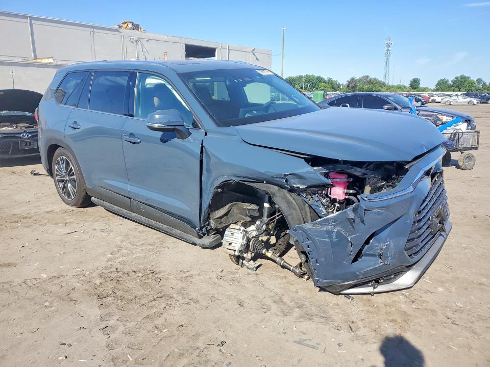 2026 Toyota VIN 5TDADAB50TS035260 COPART salvage auction — FRONT END, VA - CERT OF TITLE - SALVAGE, sold $29,000 on 2026-07-08 (photo 4)
