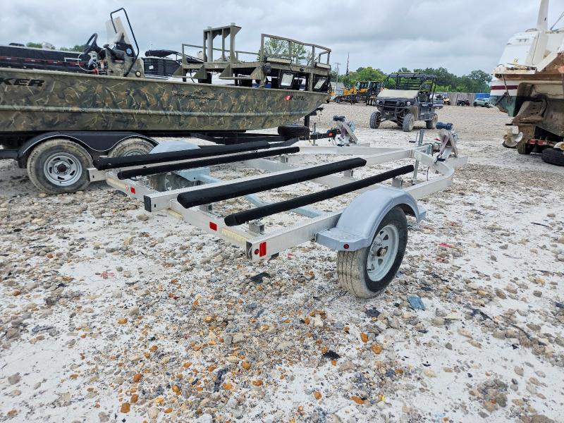 2021 Magic tilt Unknown VIN 1M5BA151XM1E12022 COPART salvage auction — NORMAL WEAR, Ms - Slvg Cert Of Ttl Recvrd Theft, sold $200 on 2026-07-17 (photo 4)