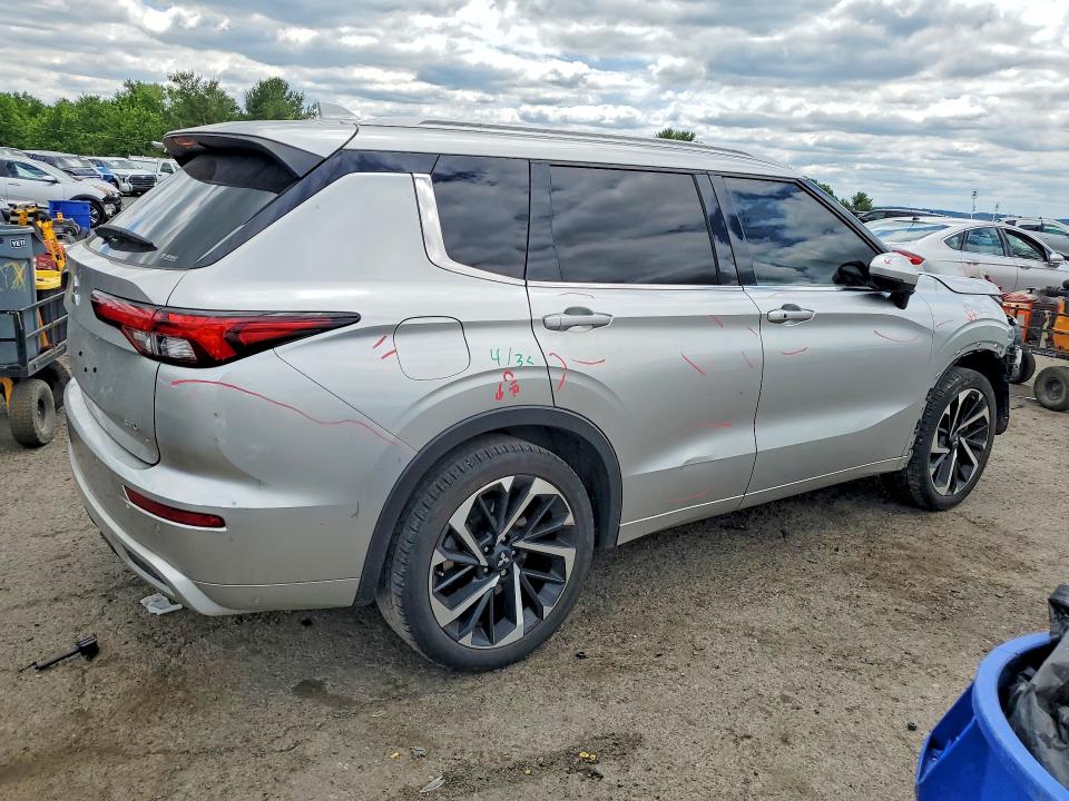2024 Mitsubishi Outlander VIN JA4J4WA88RZ008317 COPART salvage auction — FRONT END, Pa - Certificate Of Salvage, sold $11,100 on 2026-07-07 (photo 3)