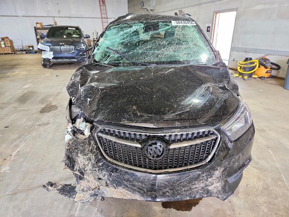 2019 Buick . VIN KL4CJASB4KB740229 COPART salvage auction — ROLLOVER, Mi - Certificate Of Title, sold $525 on 2026-07-10 (photo 5)