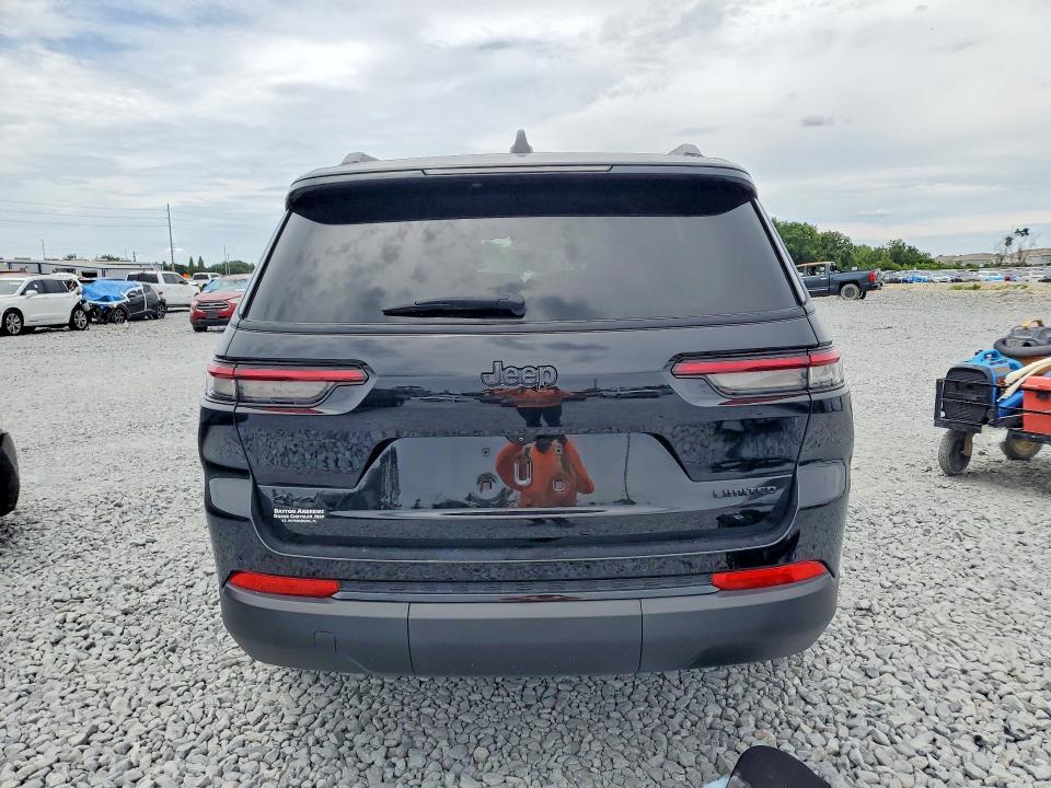 2025 Jeep Cherokee VIN 1C4RJKBG4S8645863 COPART salvage auction — SIDE, Id - Salvage Certificate Of Title, sold $26,250 on 2026-08-21 (photo 6)