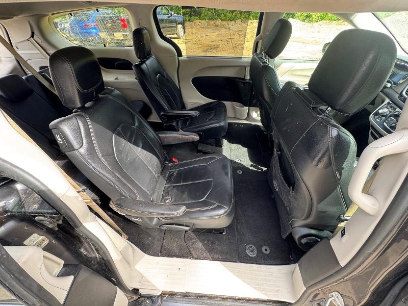 2017 Chrysler Pacifica VIN 2C4RC1BG8HR803588 COPART salvage auction — NORMAL WEAR, Va - Certificate Of Title (P), sold $3,300 on 2026-07-06 (photo 6)