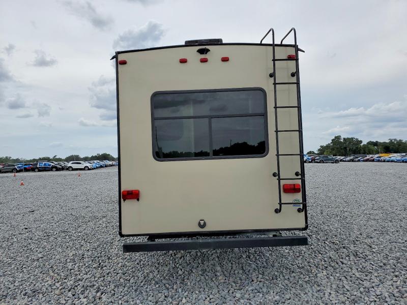 2018 Chaparral Coachmen VIN 5ZT3CH2B8JA317147 COPART salvage auction — WATER/FLOOD, FL - CERT OF TITLE-SLVG REBLD FLOOD, sold $8,100 on 2026-07-23 (photo 8)