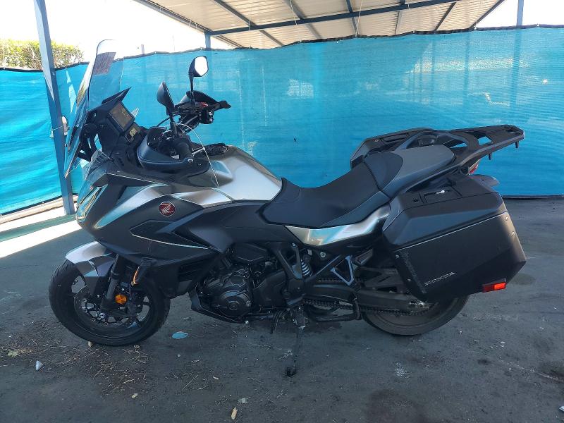 2026 Honda VIN JH2SC9041TK100129 COPART salvage auction — MINOR DENT/SCRATCHES, Ca - Salvage Certificate, sold $3,000 on 2026-07-30 (photo 3)