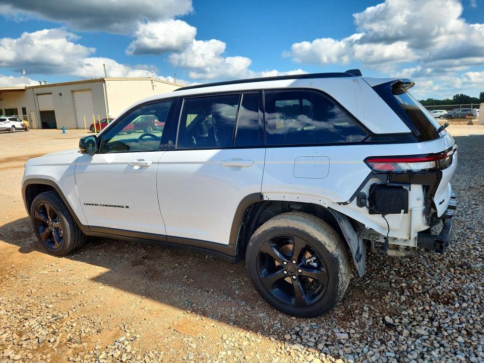 2025 Jeep Cherokee VIN 1C4RJHAG6SC264534 COPART salvage auction — REAR END, Al - Cert Of Title-Salvage Title, sold $19,600 on 2026-08-19 (photo 2)