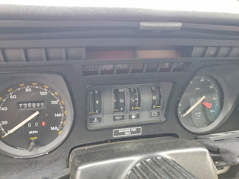 1984 Jaguar Xj series VIN SAJNV5842EC113497 COPART salvage auction — MINOR DENT/SCRATCHES, Ca - Dis/Dlr/Exp Only Clean Title, sold $1,900 on 2026-07-29 (photo 9)