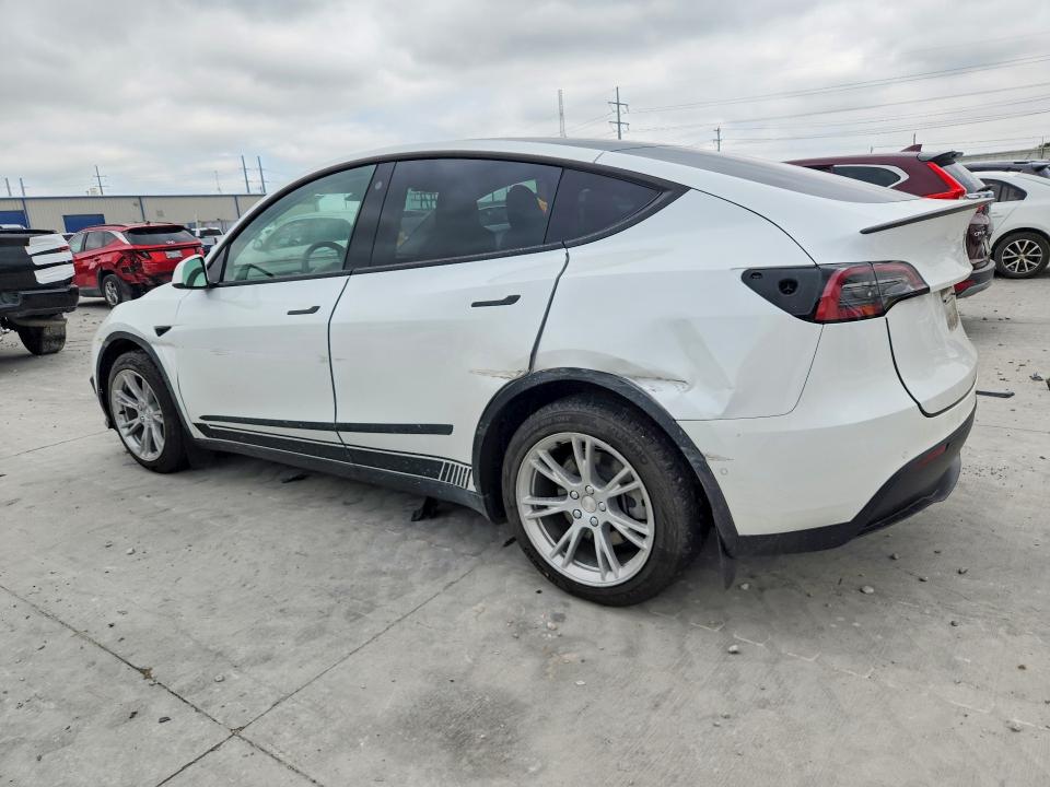 2022 Tesla VIN 7SAYGDEE9NF434469 COPART salvage auction — SIDE, Tx - Salvage Vehicle Title, sold $7,800 on 2026-07-07 (photo 2)