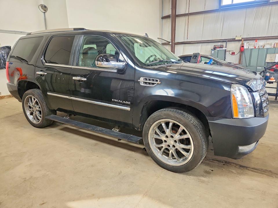 2011 Cadillac Escalade VIN 1GYS4BEF5BR194488 COPART salvage auction — MECHANICAL, Ab - Bos - Salvage, sold $1,800 on 2026-07-09 (photo 4)