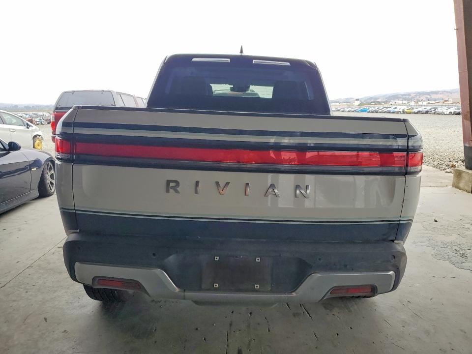 2023 Rivian R1t VIN 7FCTGBAA2PN028062 COPART salvage auction — FRONT END, Ca - Salvage Certificate, sold $17,400 on 2026-09-10 (photo 6)
