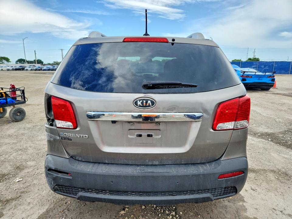 2013 Kia VIN 5XYKT3A68DG365126 COPART salvage auction — SIDE, Fl - Certificate Of Title, sold $675 on 2026-07-22 (photo 6)