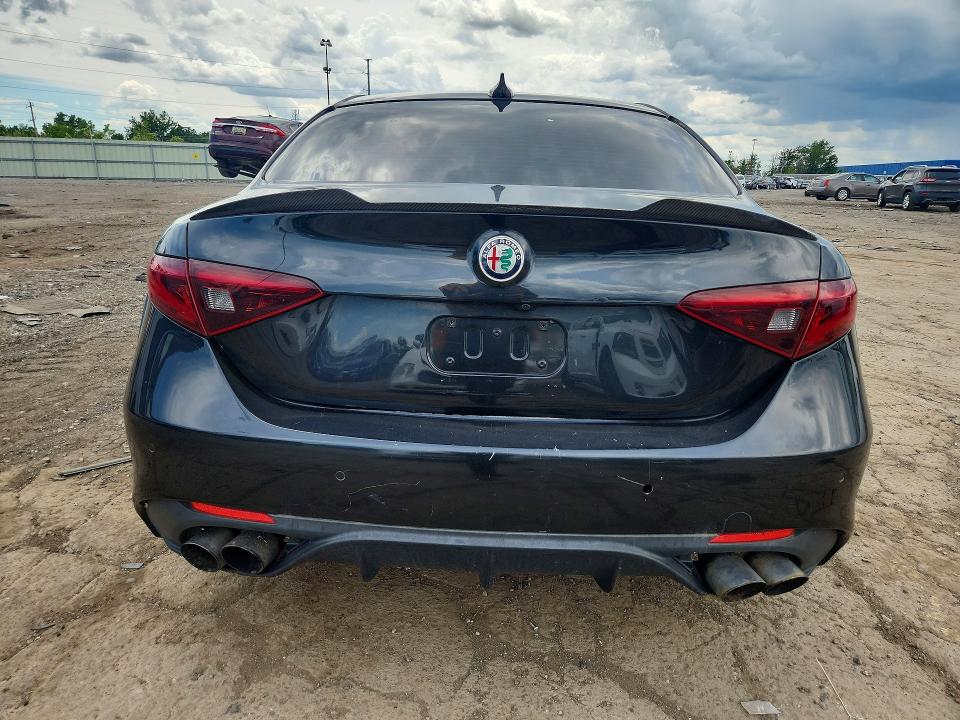 2017 Alfa romeo Giulia VIN ZARFAEEN4H7544406 COPART salvage auction — FRONT END, Mi - Dealer Only Clean Title, sold $4,600 on 2026-07-17 (photo 6)