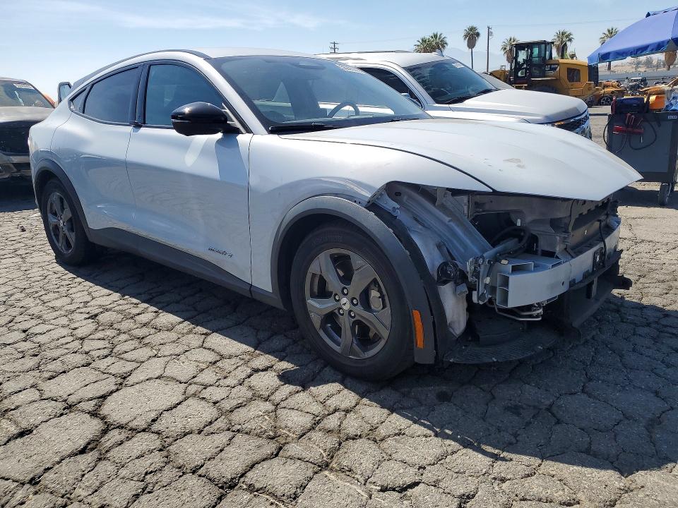 2023 Ford Mustang mach-e VIN 3FMTK1RM1PMA07058 COPART salvage auction — FRONT END, CA - SALVAGE CERTIFICATE, sold $5,300 on 2026-07-02 (photo 4)