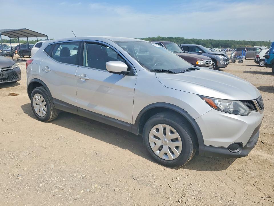 2018 Nissan VIN JN1BJ1CR5JW262829 COPART salvage auction — MECHANICAL, Mo - Cert Of Title-Repossessed, sold $2,350 on 2026-07-28 (photo 4)