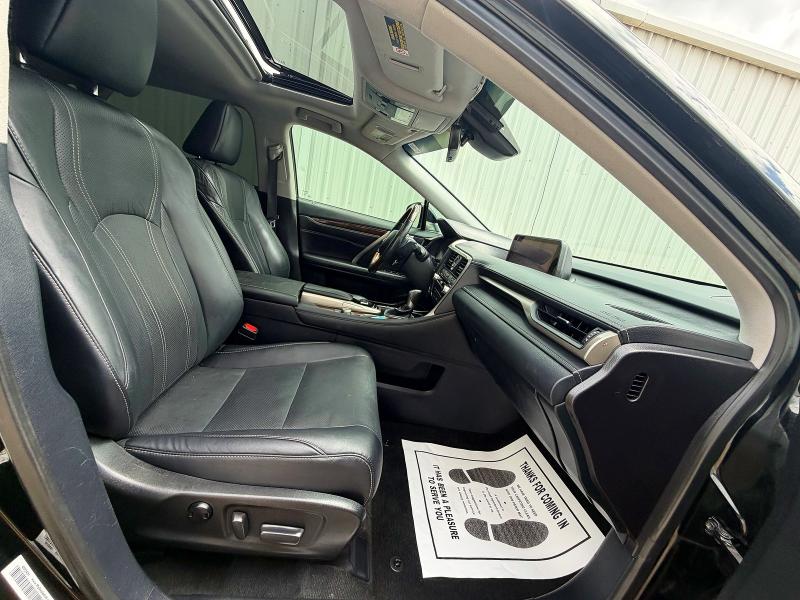 2016 Lexus VIN 2T2ZZMCA9GC033230 COPART salvage auction — MINOR DENT/SCRATCHES, Tx - Certificate Of Title (P), sold $16,400 on 2026-07-09 (photo 5)