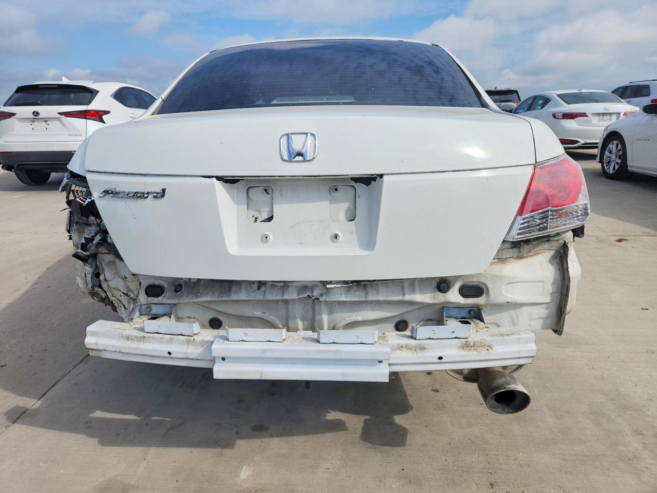 2009 Honda Accord VIN 1HGCP26479A164353 COPART salvage auction — Rear End, TX - SALVAGE VEHICLE TITLE, sold $1,050 on 2026-06-29 (photo 6)