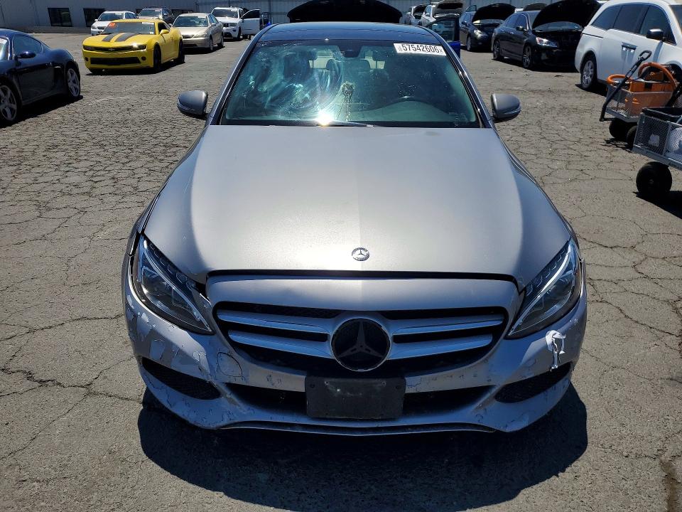 2015 Mercedes-benz C-klasse VIN 55SWF4JB3FU065661 COPART salvage auction — MINOR DENT/SCRATCHES, Fl - Dis/Dlr/Exp Only Clean Title, sold $3,850 on 2026-07-24 (photo 5)