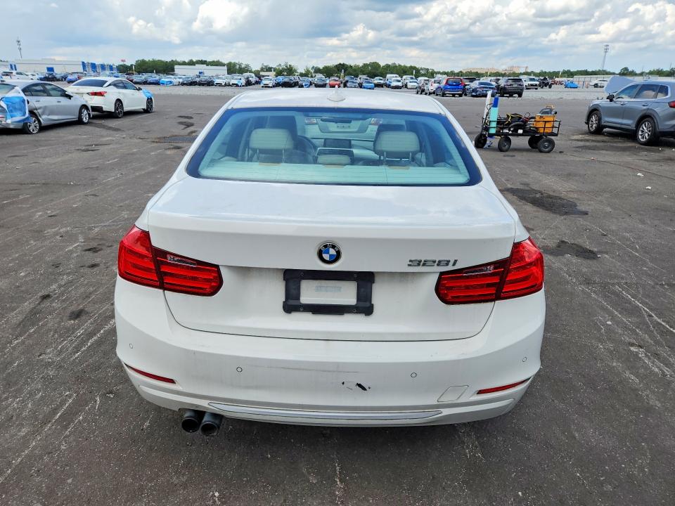 2012 BMW 3er VIN WBA3A5C59CF341457 COPART salvage auction — MECHANICAL, Fl - Certificate Of Title, sold $275 on 2026-07-04 (photo 6)