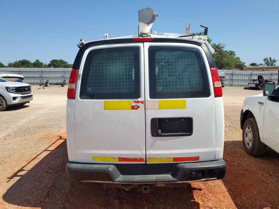 2013 Chevrolet Express 2500 VIN 1GCWGFCA6D1903329 COPART salvage auction — MINOR DENT/SCRATCHES, Ok - Certificate Of Title, sold $1,400 on 2026-07-09 (photo 6)