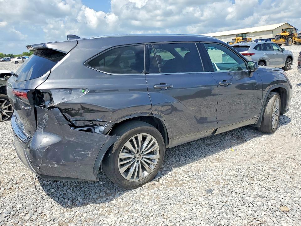 2024 Toyota Highlander VIN 5TDEBRCH8RS619297 COPART salvage auction — REAR END, TN - SALVAGE CERTIFICATE, sold $16,100 on 2026-07-30 (photo 3)