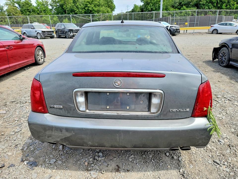 2005 Cadillac De ville VIN 1G6KD54Y65U253563 COPART salvage auction — SIDE, Md - Cert Of Salvage > 75% Damage, sold $225 on 2026-07-10 (photo 6)