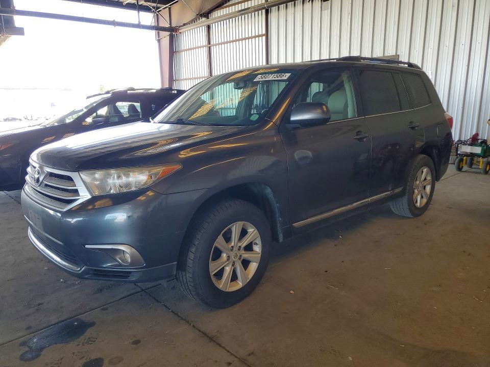 2011 Toyota Highlander VIN 5TDBK3EH9BS065707 COPART salvage auction — MINOR DENT/SCRATCHES, Ca - Dis/Dlr/Exp Only Clean Title, sold $2,650 on 2026-07-16 (photo 1)