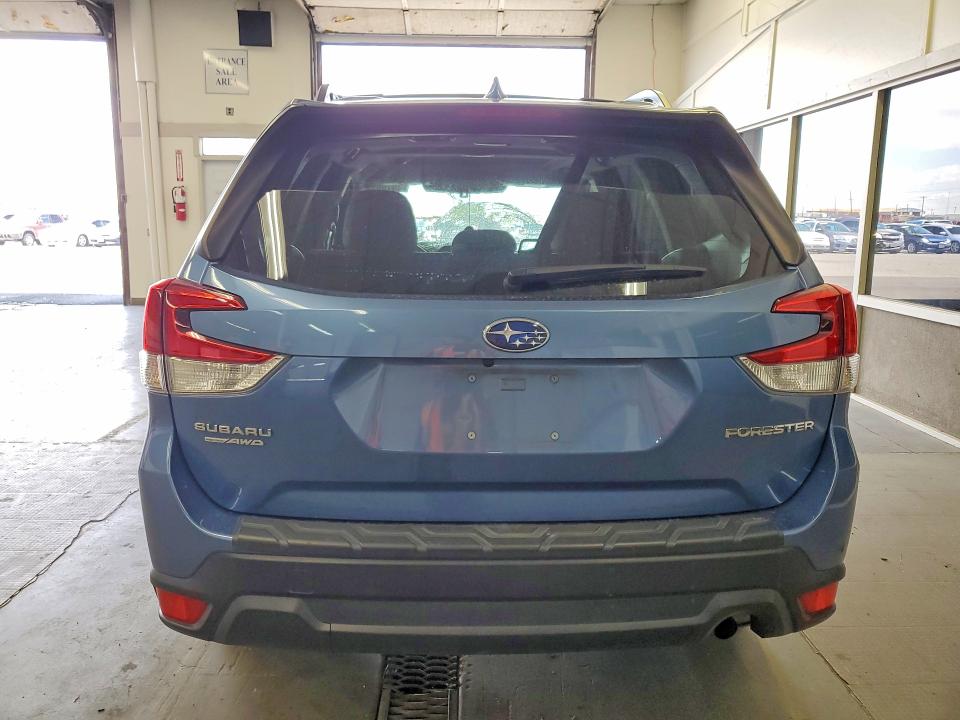 2022 Subaru Forester VIN JF2SKAEC3NH412726 COPART salvage auction — FRONT END, WA - BILL OF SALE, sold $5,600 on 2026-07-31 (photo 6)
