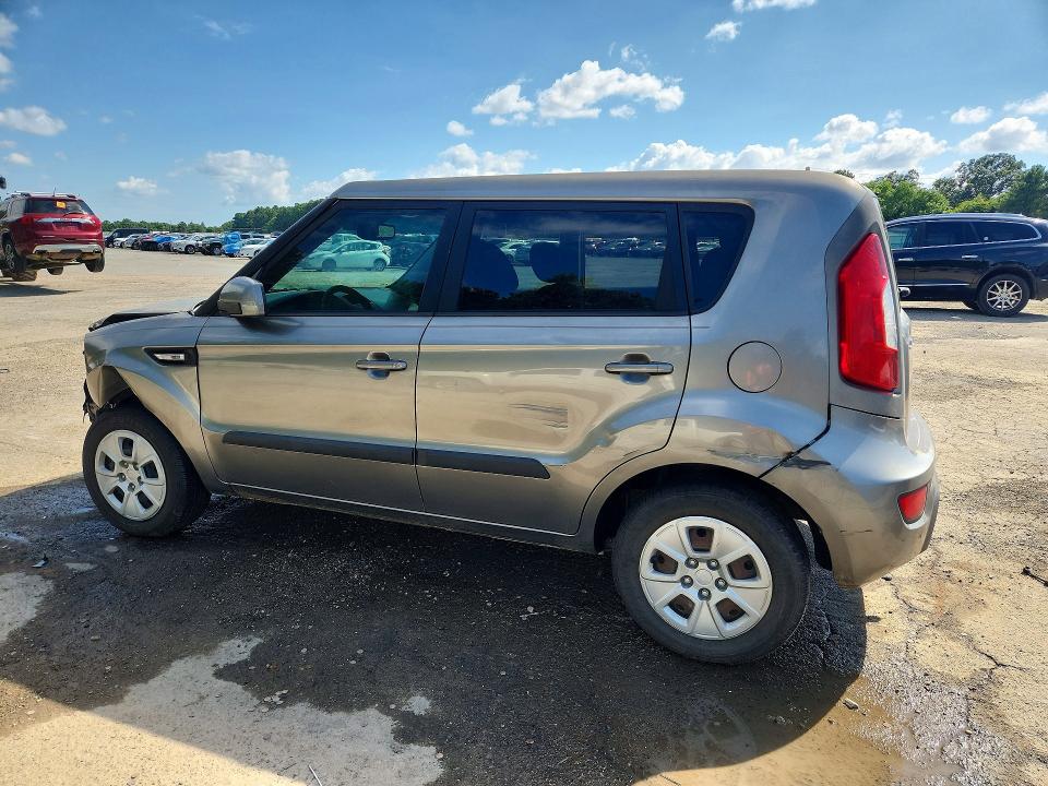 2013 Kia Soul VIN KNDJT2A57D7635425 COPART salvage auction — FRONT END, La - Cert Of Title-Salvage, sold $425 on 2026-07-09 (photo 2)