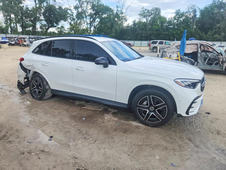 2024 Mercedes-benz Glc VIN W1NKM4GB8RF208867 COPART salvage auction — REAR END, Fl - Certificate Of Destruction, sold $7,700 on 2026-07-21 (photo 4)