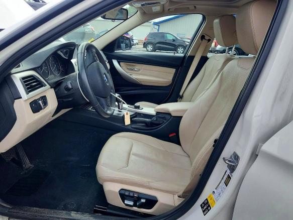 2017 BMW 3er VIN WBA8E5G3XHNU43897 COPART salvage auction — FRONT END, Il - Salvage Certificate, sold $2,700 on 2026-08-03 (photo 7)
