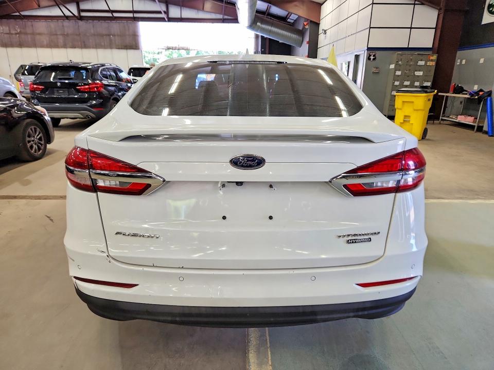 2020 Ford Fusion VIN 3FA6P0RU4LR100186 COPART salvage auction — FRONT END, Va - Certificate Of Title, sold $7,100 on 2026-07-24 (photo 6)