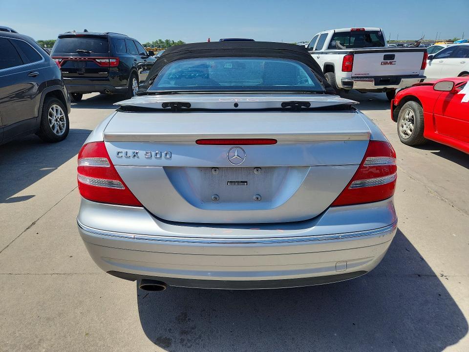 2005 Mercedes-benz Clk-klasse VIN WDBTK75G35T035402 COPART salvage auction — FRONT END, TX - SALVAGE VEHICLE TITLE (P), sold $1,200 on 2026-07-16 (photo 6)