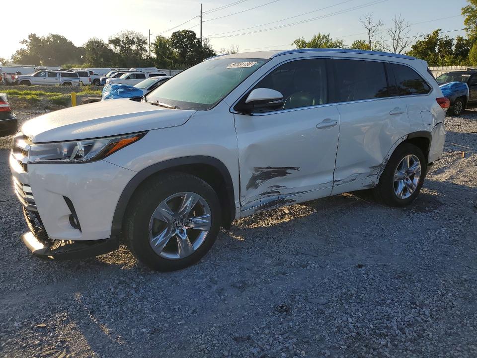2019 Toyota Highlander VIN 5TDDZRFH4KS736609 COPART salvage auction — REAR END, Fl - Cert Of Title Slvg Rebuildable, sold $7,400 on 2026-07-06 (photo 1)