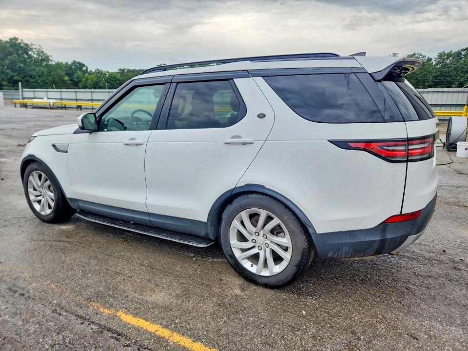 2018 Land rover Discovery VIN SALRR2RV1JA052460 COPART salvage auction — MINOR DENT/SCRATCHES, IN - CERTIFICATE OF TITLE, sold $6,400 on 2026-07-27 (photo 2)